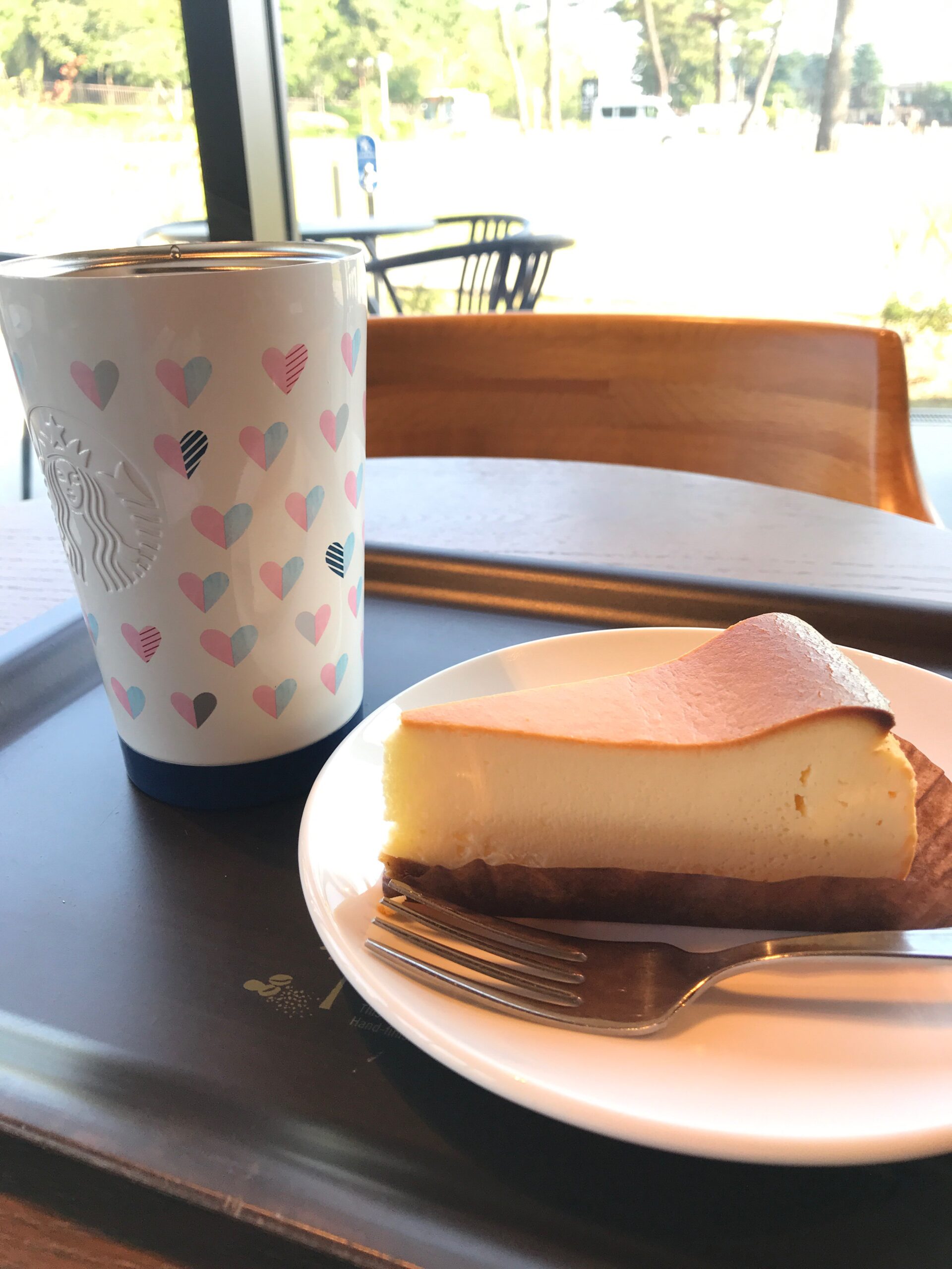 朝からスタバスイーツ ニューヨークチーズケーキ スタバ大好き なっぴーのブログ